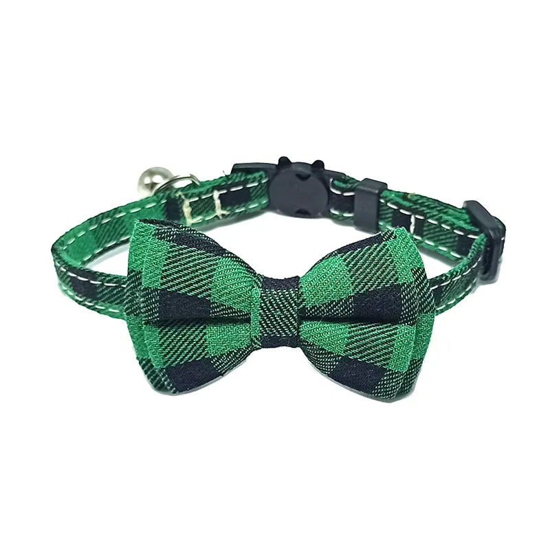 Furvana™ Plaid Holiday Bow Collar