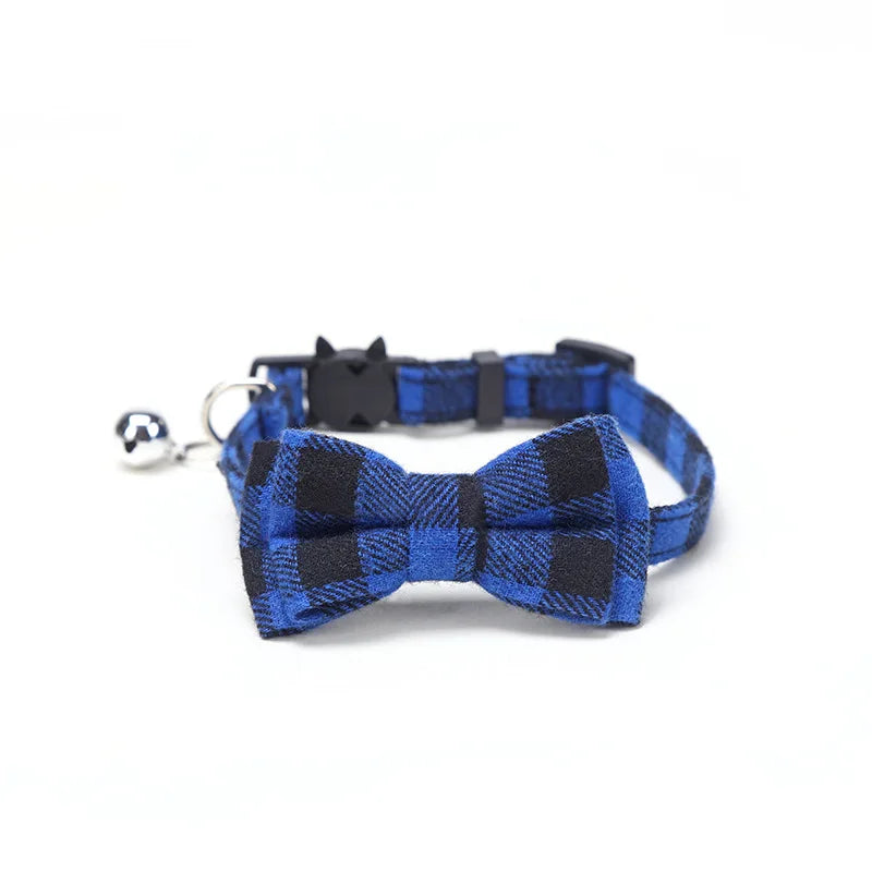 Furvana™ Plaid Holiday Bow Collar
