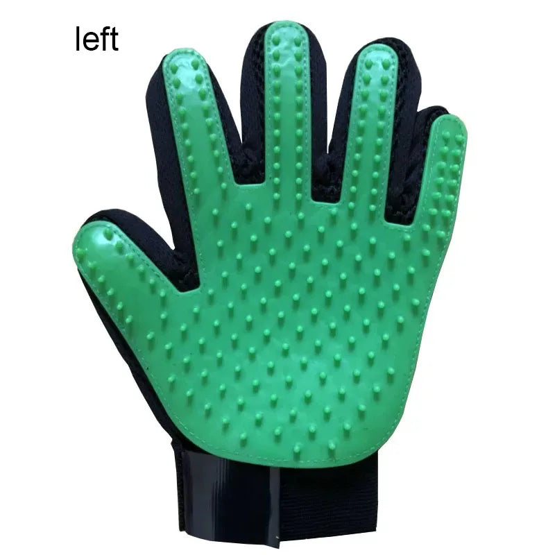 SoftTouch Groom Glove™