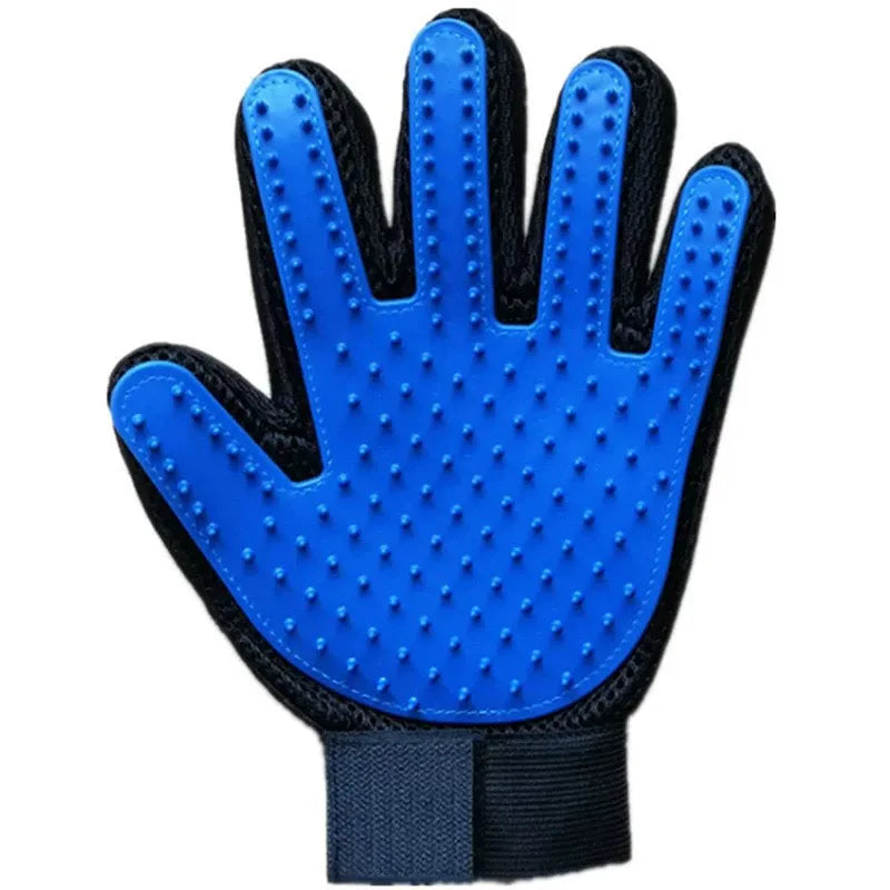 SoftTouch Groom Glove™