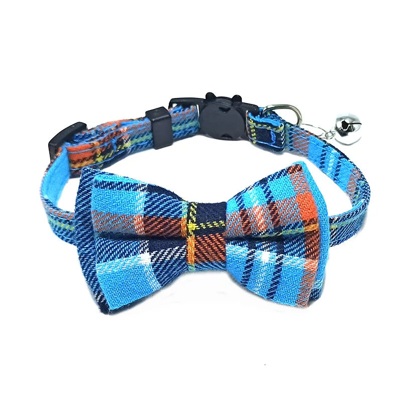 Furvana™ Plaid Holiday Bow Collar