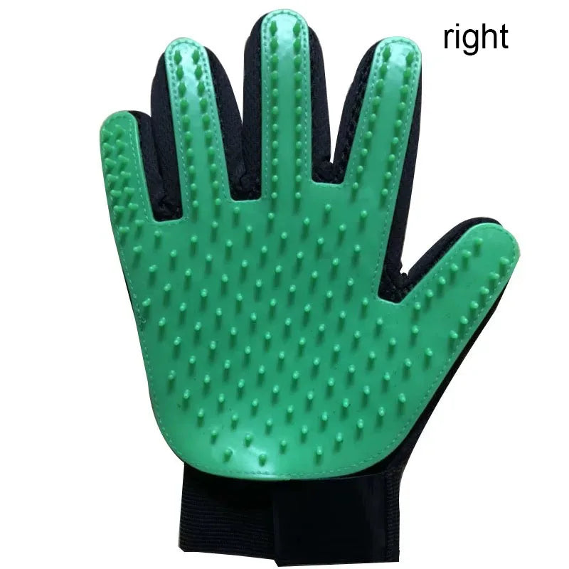 SoftTouch Groom Glove™