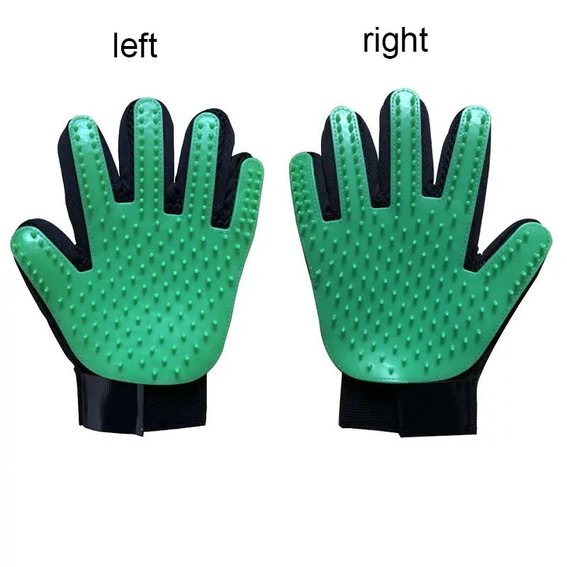 SoftTouch Groom Glove™